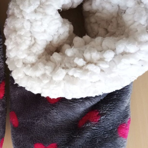 CHILDREN'S SLIPPERS