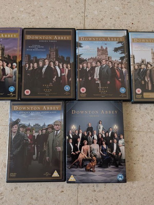 Downton Abbey σετ DVD με τις σεζόν 2-5 και ταινίες