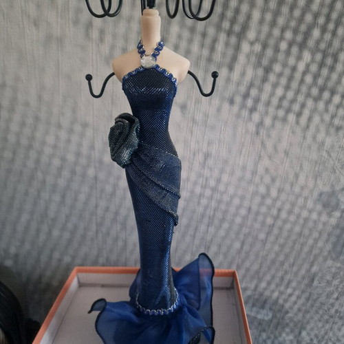 Jewelry holder elegant dress new