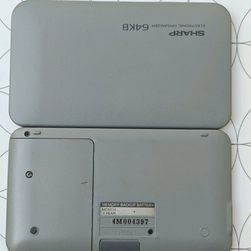Sharp ZQ-3250 electronic organizer used, defective