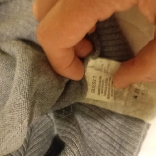 Guess sleeveless sweater gray like new, size XS-Small