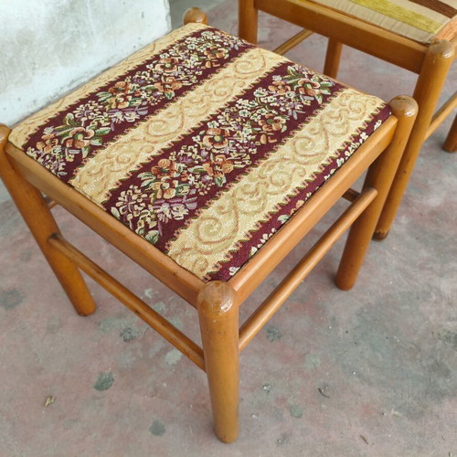 Set of 2 wooden stools used