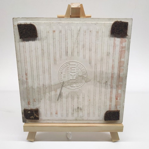 Decorative EOK 1981 calendar tile used