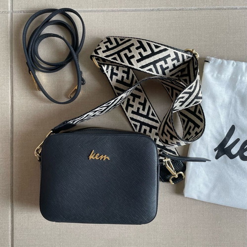 Kem crossbody bag black like new with two straps