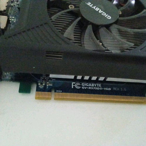Gigabyte HD5750 graphics card like new