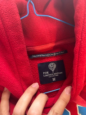 Fox hoodie size M like new, red