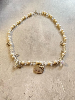 Hello Kitty necklace new, handmade, white