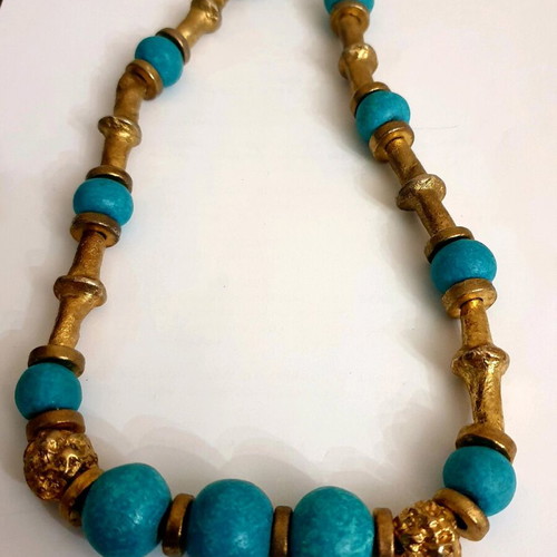 Women's necklace like new, turquoise and gold colors
