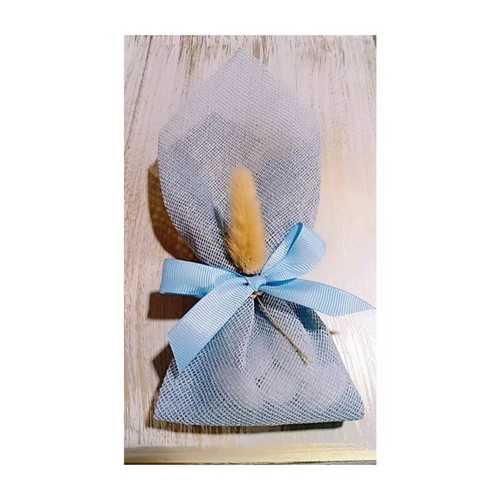 Handmade bombonieres with tulle and five Hantzigiannakis almond dragees