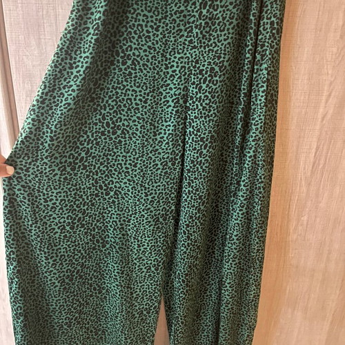 Satin one-piece jumpsuit like new, dark green, size M