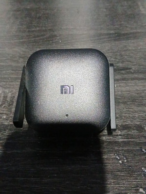 Mi Room Signal Booster like new
