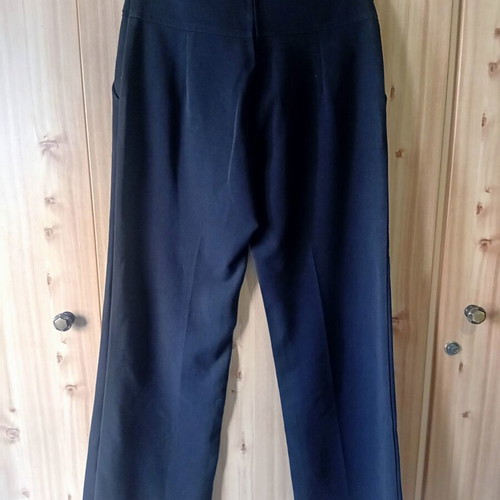 Black pants like new, size L