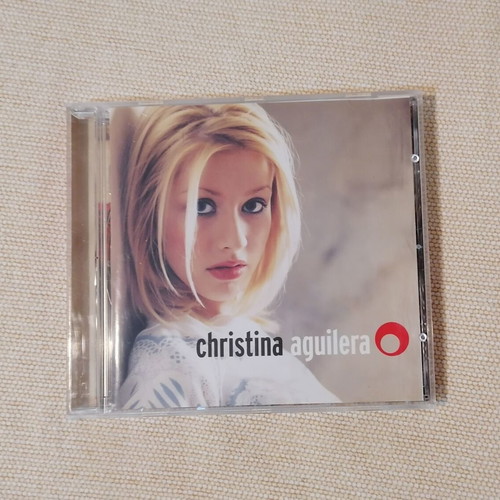 Christina Aguilera CD like new, pop debut album 1999