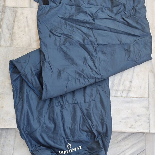 Diplomat Sleeping Bag Large with Carrying Case like new