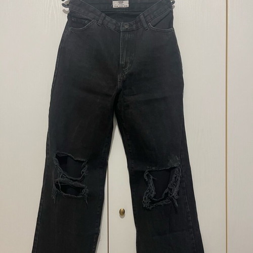 Bershka wide leg jeans size M 38 black high waist like new with rips