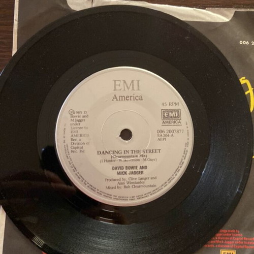 Dancing in the Street 45 rpm record used, rock