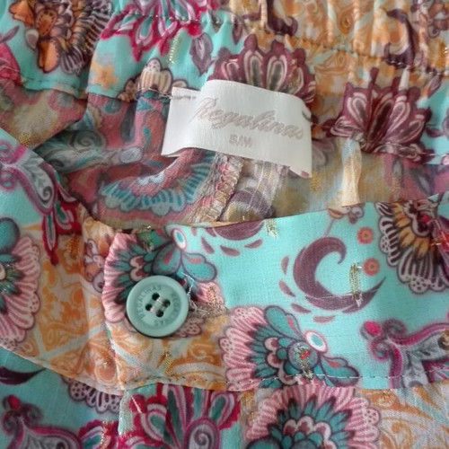 Regalinas high-waisted pants like new, colorful ethnic print