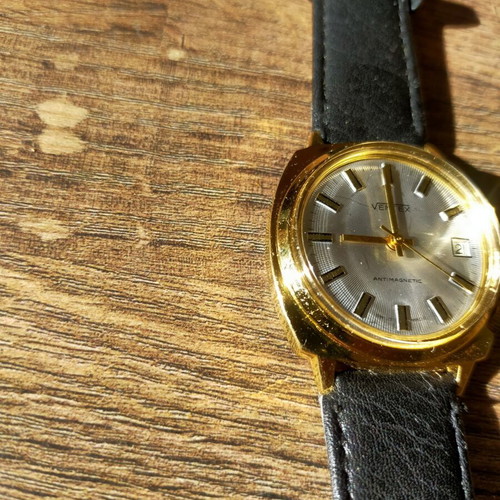 Mechanic wristwatch