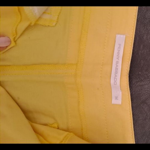 Penny Sabbado women's yellow shorts used, size M