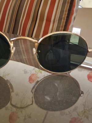 Ray Ban sunglasses like new, green and gold