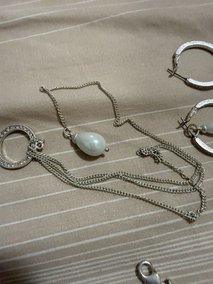 Oriflame set earrings, bracelet and pendant like new