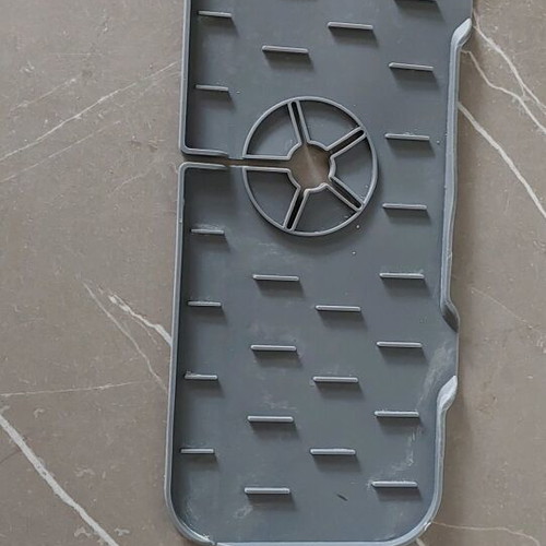 Silicone sink drainer used