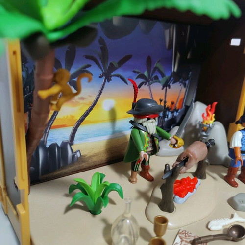 Playmobil Pirate Carrying Case like new
