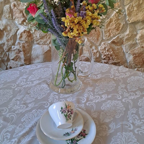 Porcelain breakfast set white with flowers and gold lines like new