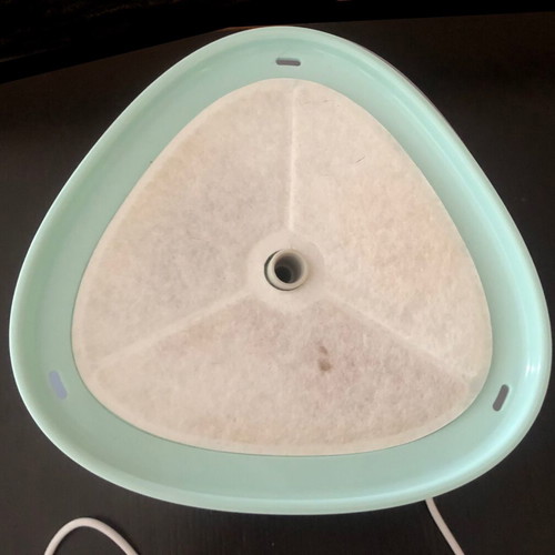 Automatic pet water fountain for cats and dogs