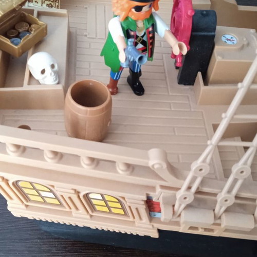 Playmobil pirate ship used