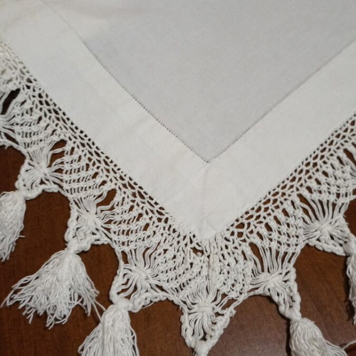Handmade square tablecloth with lace and tassels like new