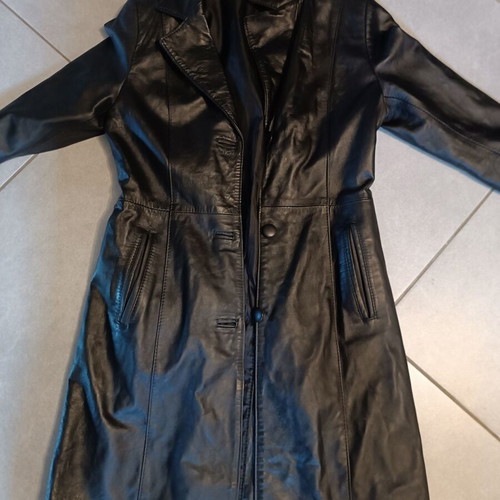 Leather jacket lightly used, black, knee-length