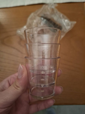 Measuring cups new, set of 3, plastic dishwasher safe