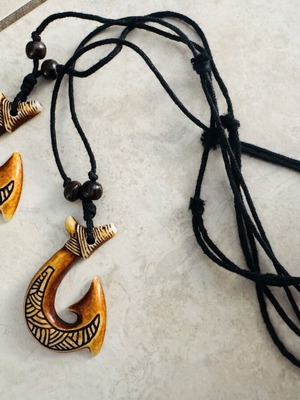 Maori Hei Matau Pendant Necklace Unisex new