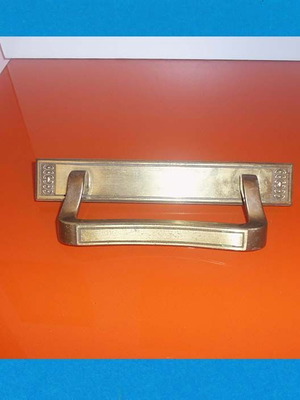 Μπρούτζινο πόμολο ξύλινης εξώπορτας μεταχειρισμένο, μπροντζέ χρώματος, αντικέ στυλ