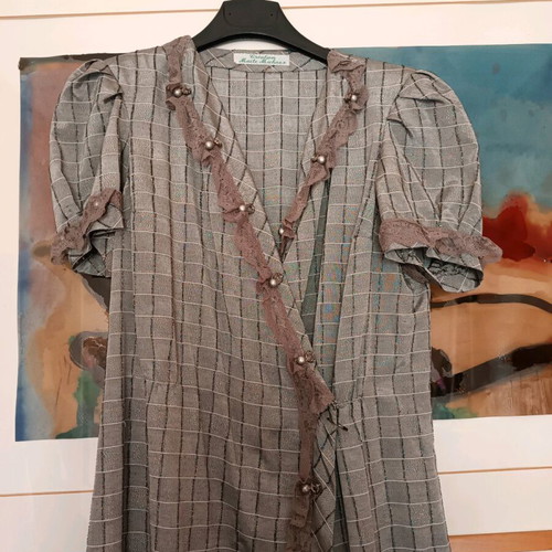 Handmade vintage dress with shoulder pads and glitter like new, size M