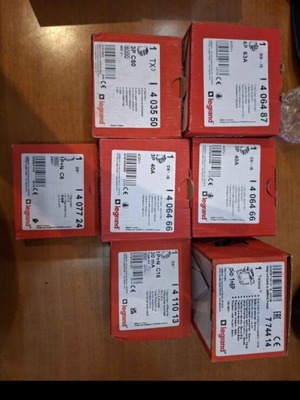 Διακόπτες κυκλώματος Legrand, καινούργιοι, διάφοροι