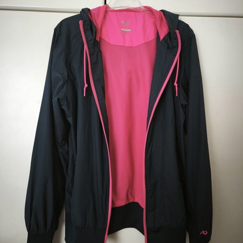 Nike windbreaker jacket like new, size M, blue and pink