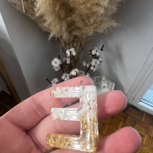 Accessory letter E like new for handmade crafts