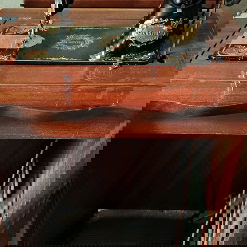 Ραπτομηχανές Mercedes και Jupiter μεταχειρισμένες, σετ 2