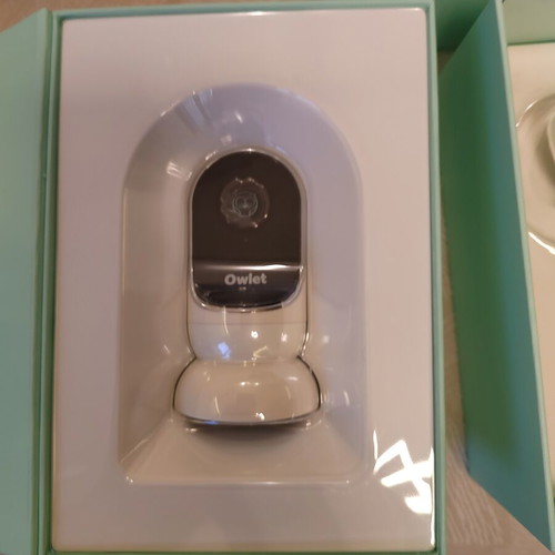 Owlet Monitor Duo with Extension Pack new, smart sock and HD camera