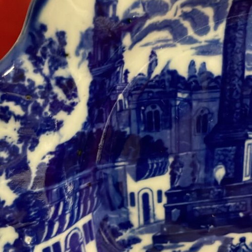 Ceramic plate blue ink with London scene and stamp