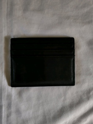Leather cardholder wallet like new, black, holds 6 cards