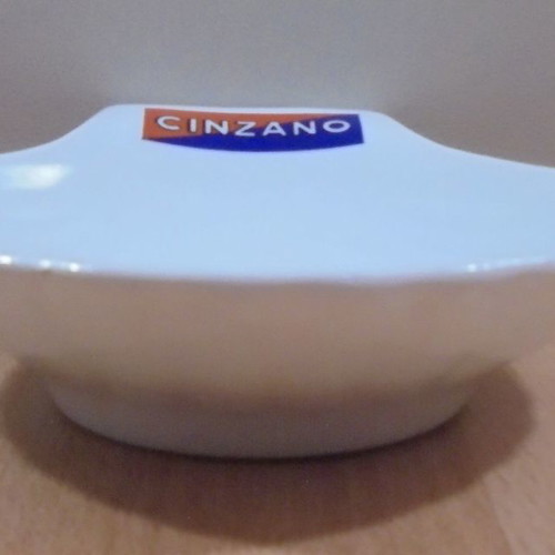 Cinzano Vermouth used old promotional ceramic shell-shaped bowl