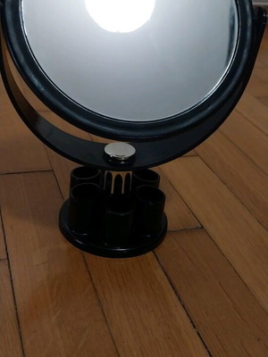 Double makeup mirror like new