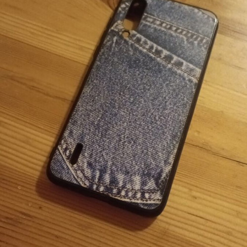 Xiaomi Mi 9 Lite phone case used