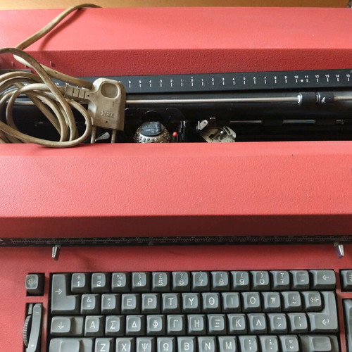 IBM electric typewriter vintage new, collectible
