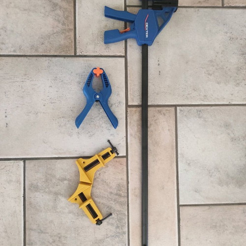 Clamps used Dexter spring clamp 140mm, Stanley corner clamp 75mm, Dexter bar clamp 600mm