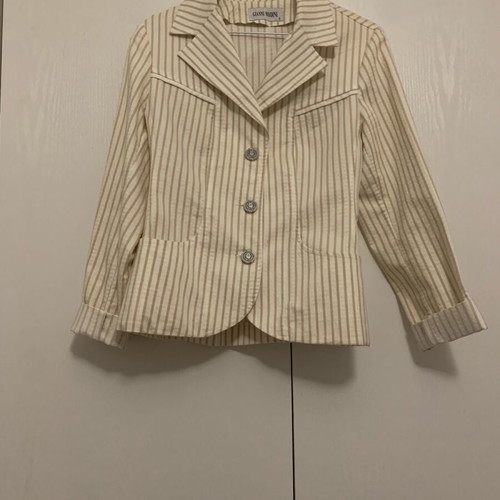 Seasonal jacket like new, size M