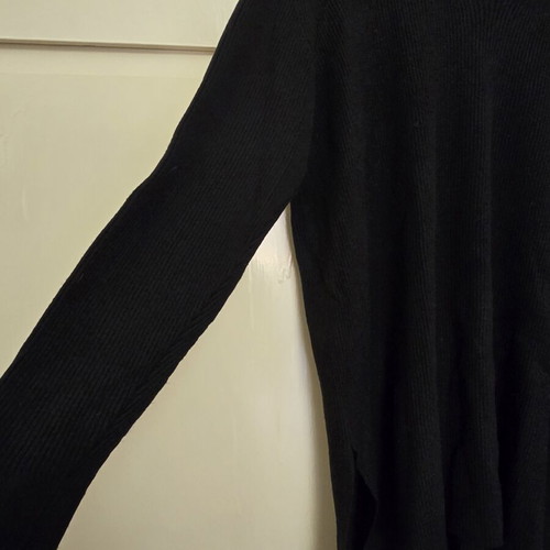 M&S Collection black long knit V-neck sweater like new